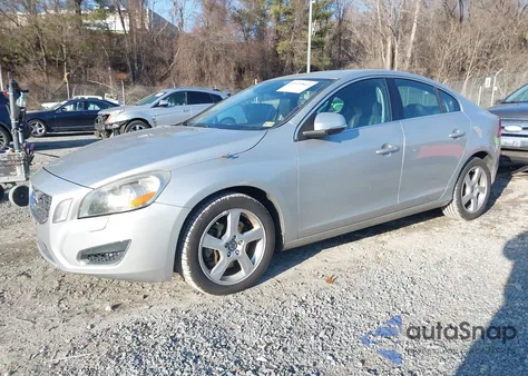 2012 Volvo S60 T5 из США, поврежденный, VIN YV1622FS1C2132034